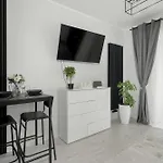 Wyjatkowy I Nowoczesny Z Balkonem I Parkingiem By Renters Апартаменты