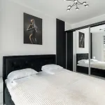 Wyjatkowy I Nowoczesny Z Balkonem I Parkingiem By Renters * Познань