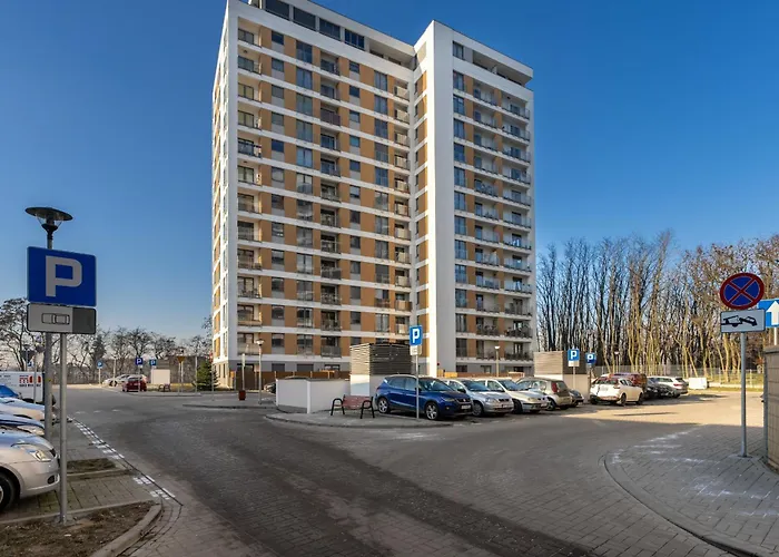 Wyjatkowy I Nowoczesny Z Balkonem I Parkingiem By Renters Apartment