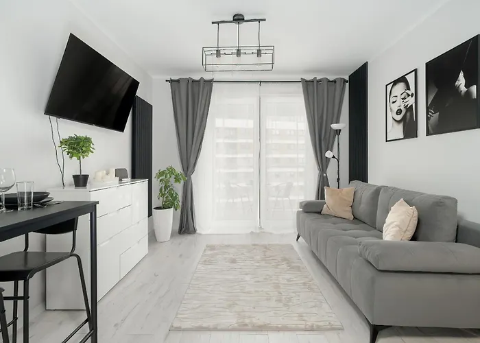 Wyjatkowy I Nowoczesny Z Balkonem I Parkingiem By Renters * Posen