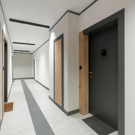 Daire Wyjatkowy I Nowoczesny Z Balkonem I Parkingiem By Renters *