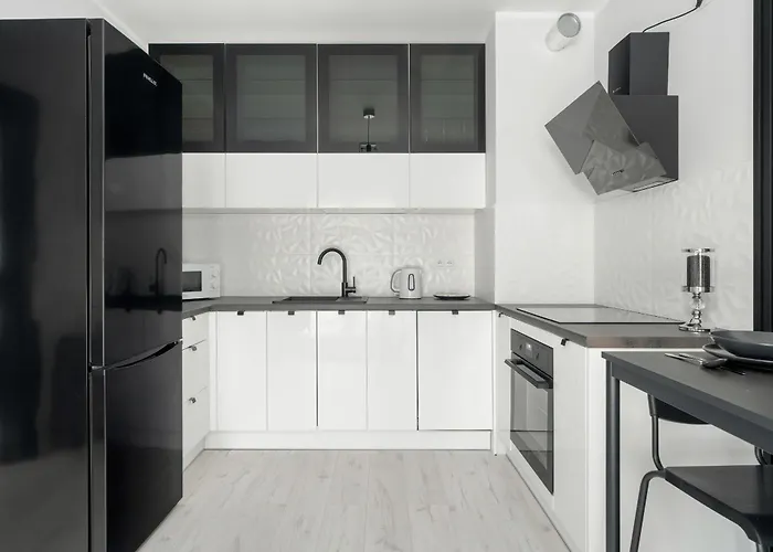 Apartment Wyjatkowy I Nowoczesny Z Balkonem I Parkingiem By Renters